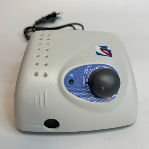 Фрезер для маникюра и педикюра Strong 210/105L, 65 Вт, 35&nbsp;000 об/мин STR-210/105-40-C фото