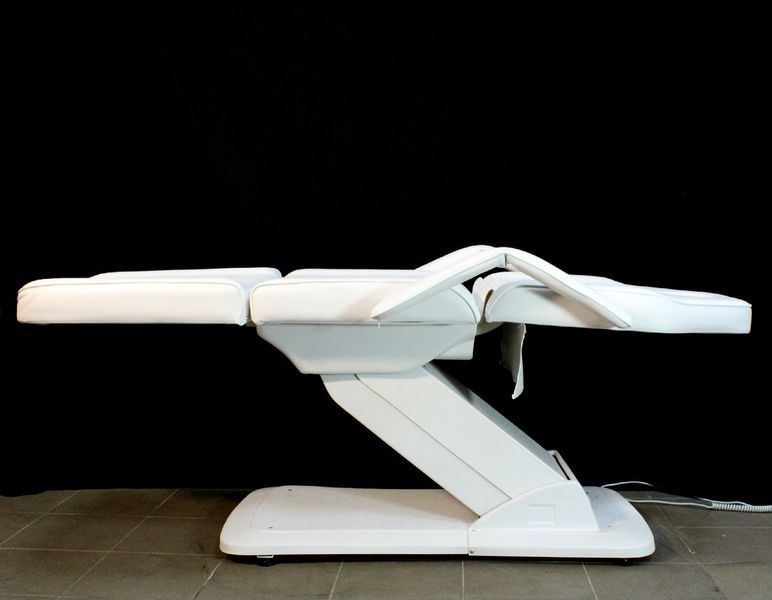 Крісло-кушетка косметологічне Gloris 28536-9 трисекційне з електроприводом, Біле GLO-EL01-W фото