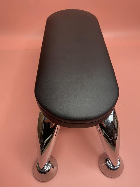 Подлокотник маникюрный Maxi на хромированных ножках, ЧЕРНЫЙ цвет P-MAXI_CH-BLACK фото