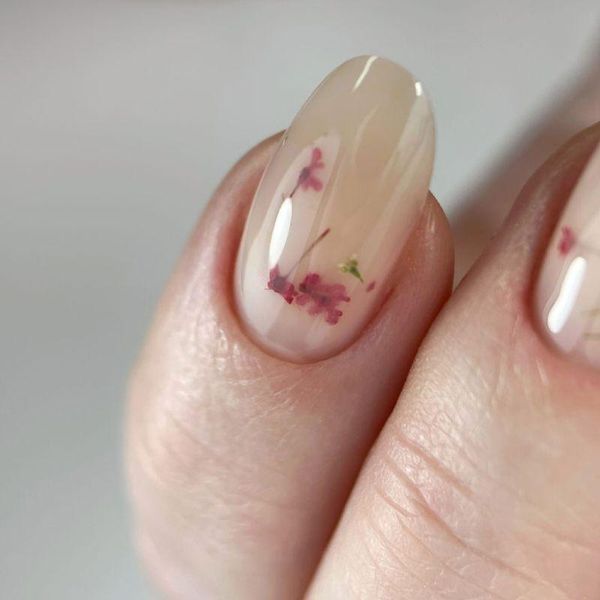 Гель с сухоцветами SAGA Liquid Floral Gel #05, 15 мл SAGA-LF-05 фото